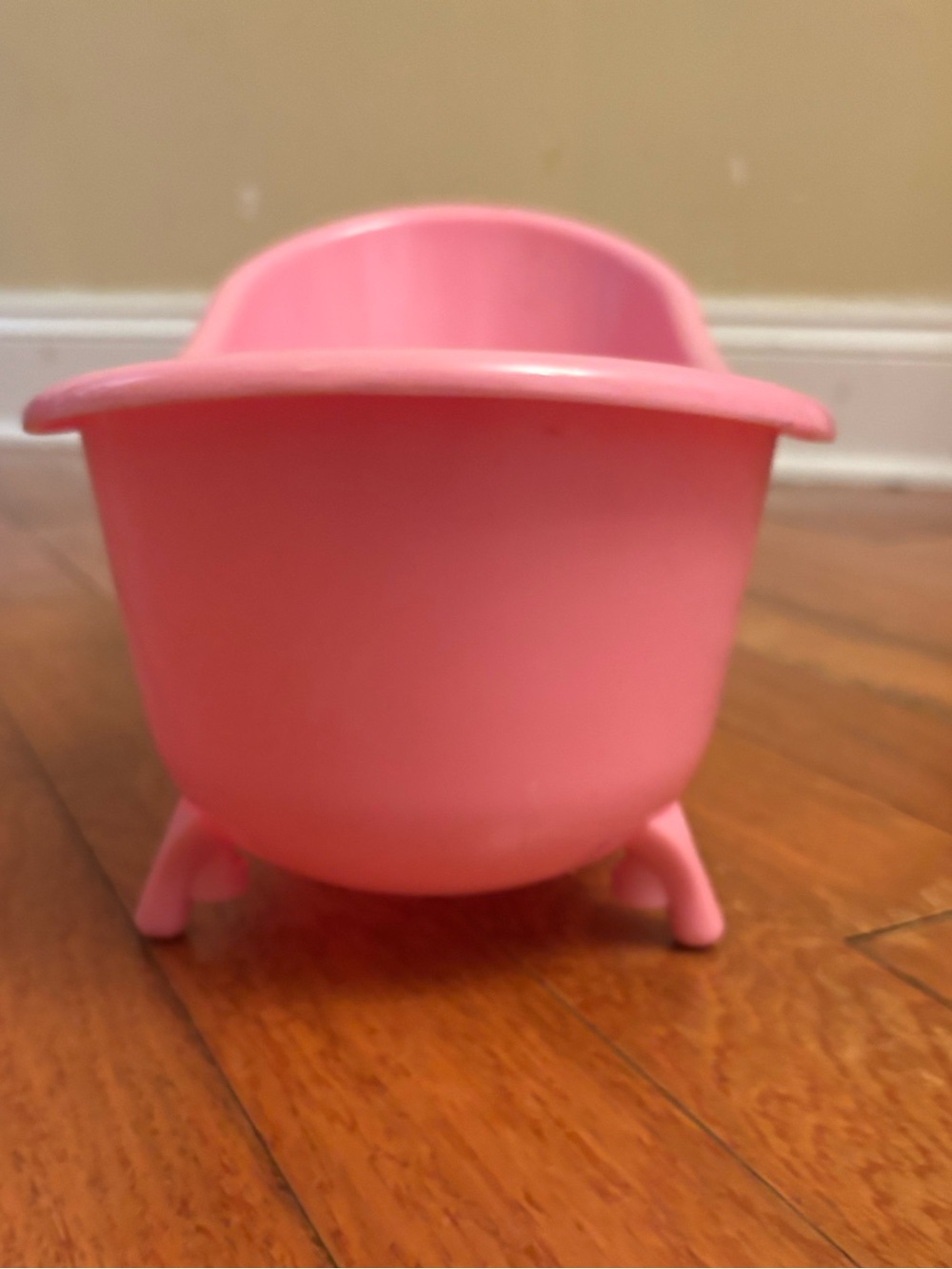 Our Generation 18 inch Doll Pink Bathtub + Accessories - Picture 6 of 9